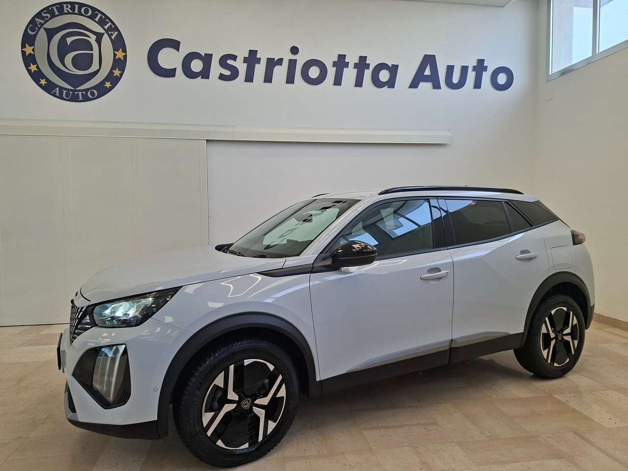 Peugeot 2008 1.5 bluehdi Allure pack s&s  km 64.685 !!!