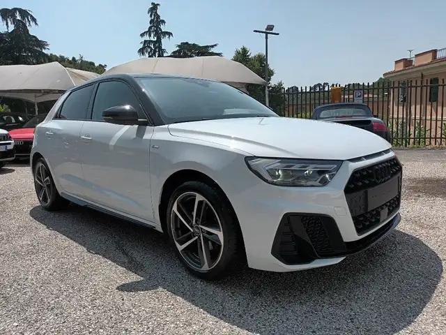 Audi A1 SPB 30 TFSI BLACK-LINE 116CV CARPLAY LED"17