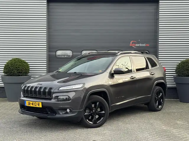Jeep Cherokee 2.2 Night Eagle | Navigatie | Lederen Bekleding |