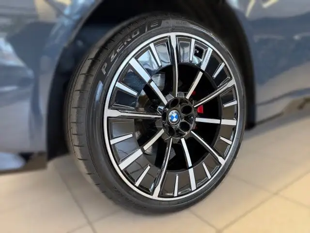 BMW iX3 50 xDrive NA5 Ansicht 5