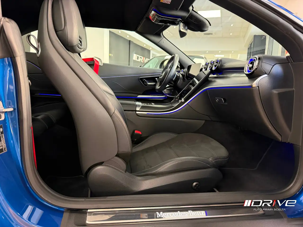 Mercedes-Benz CLE 220 d Cabrio AMG Line Premium Plus, миниатюра 10