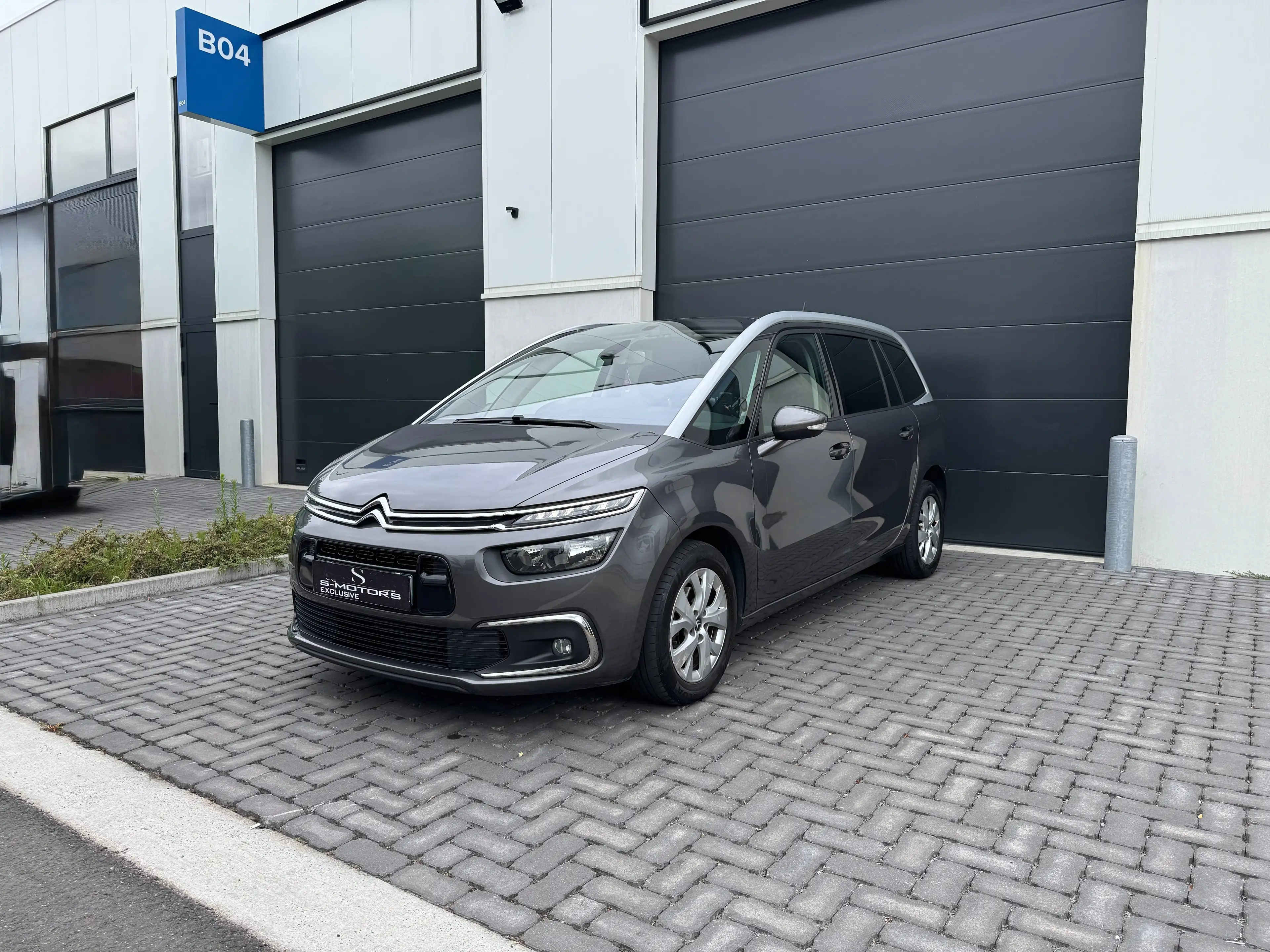 Citroen C4 SpaceTourer 1.5 BlueHDi 7 ZIT /NAVI/CARPLAY/CAMERA/KEYLESS/GARANTIE