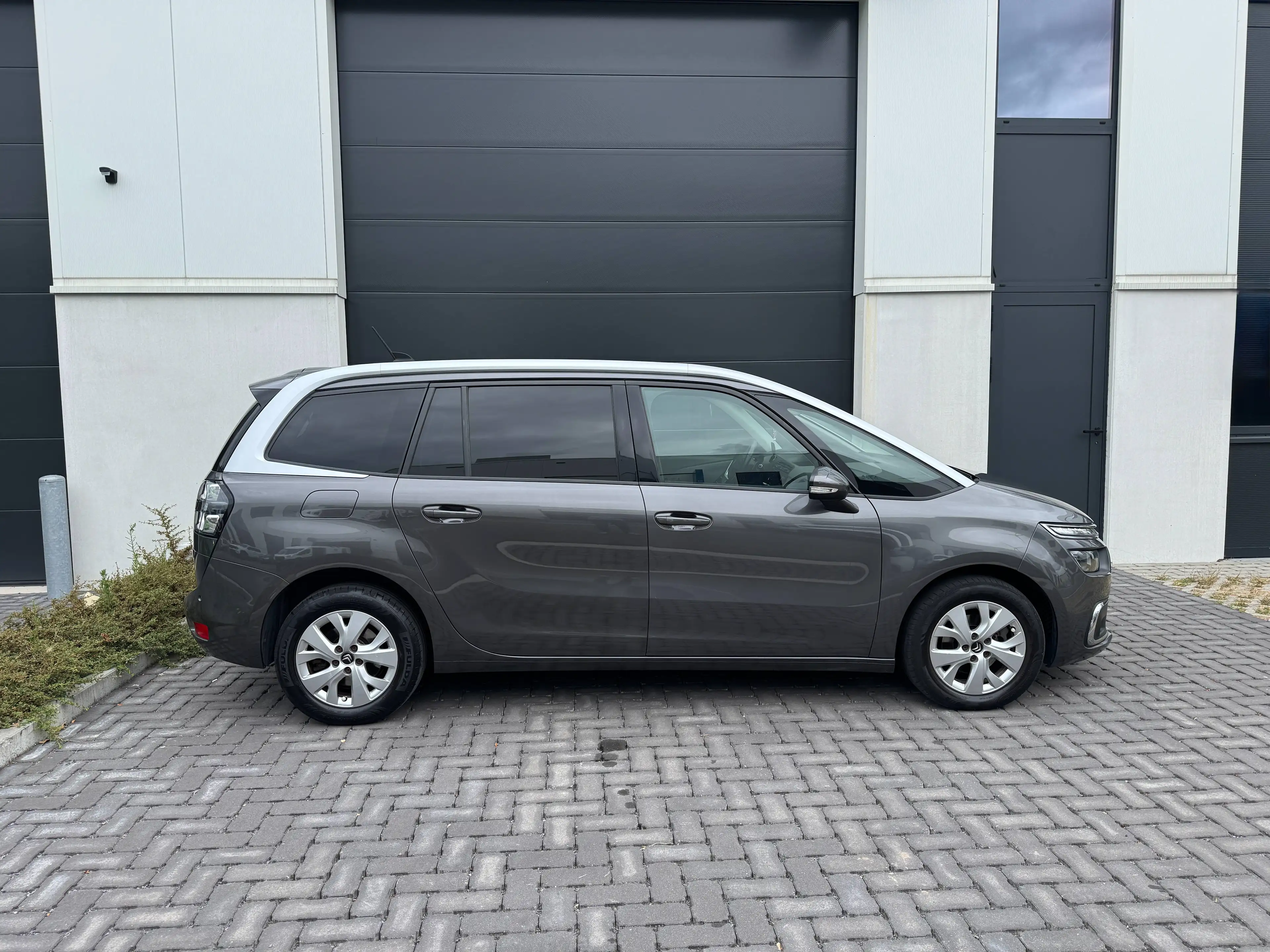 Citroen C4 SpaceTourer 1.5 BlueHDi 7 ZIT /NAVI/CARPLAY/CAMERA/KEYLESS/GARANTIE — photo 9