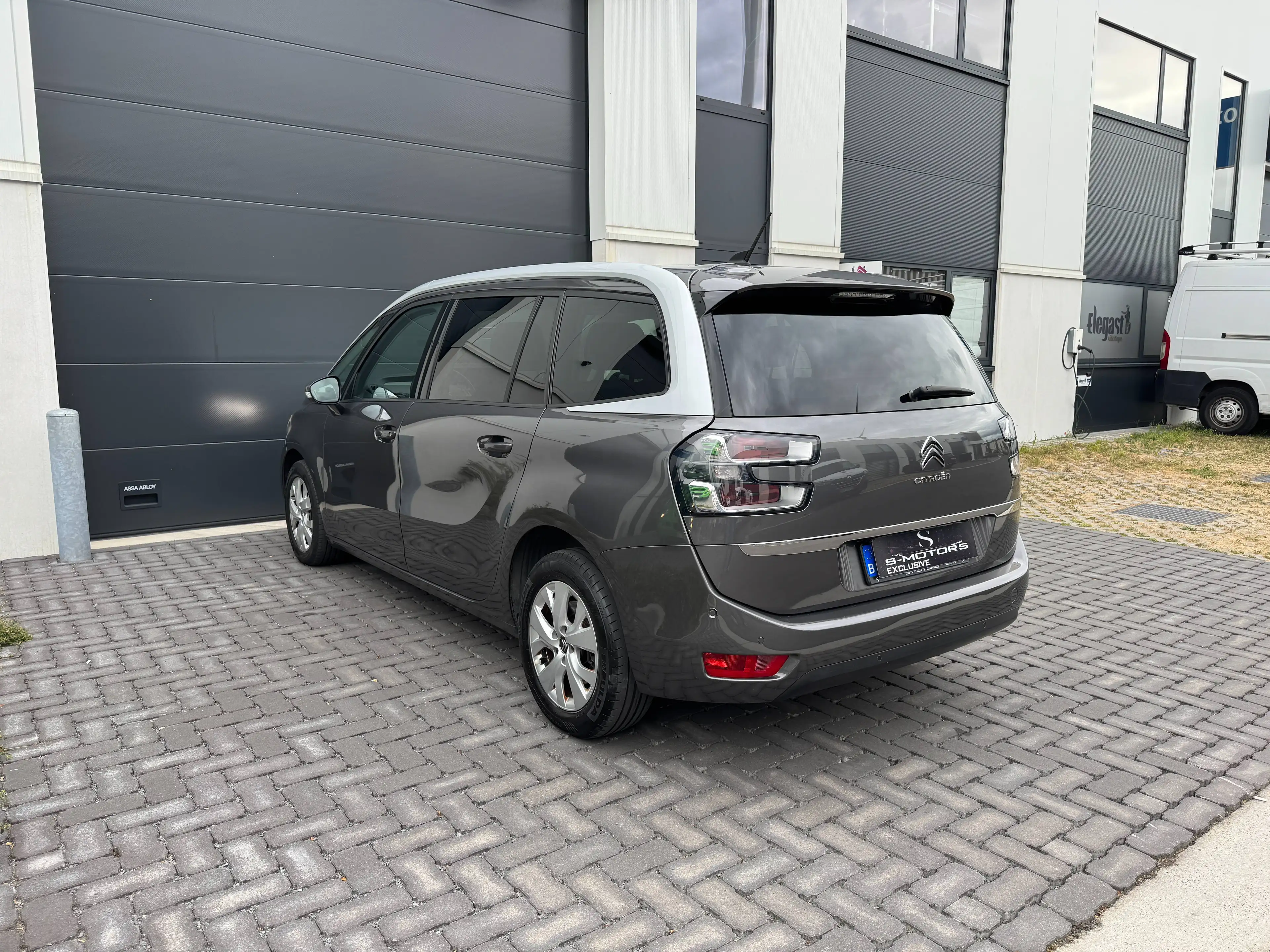 Citroen C4 SpaceTourer 1.5 BlueHDi 7 ZIT /NAVI/CARPLAY/CAMERA/KEYLESS/GARANTIE — photo 3