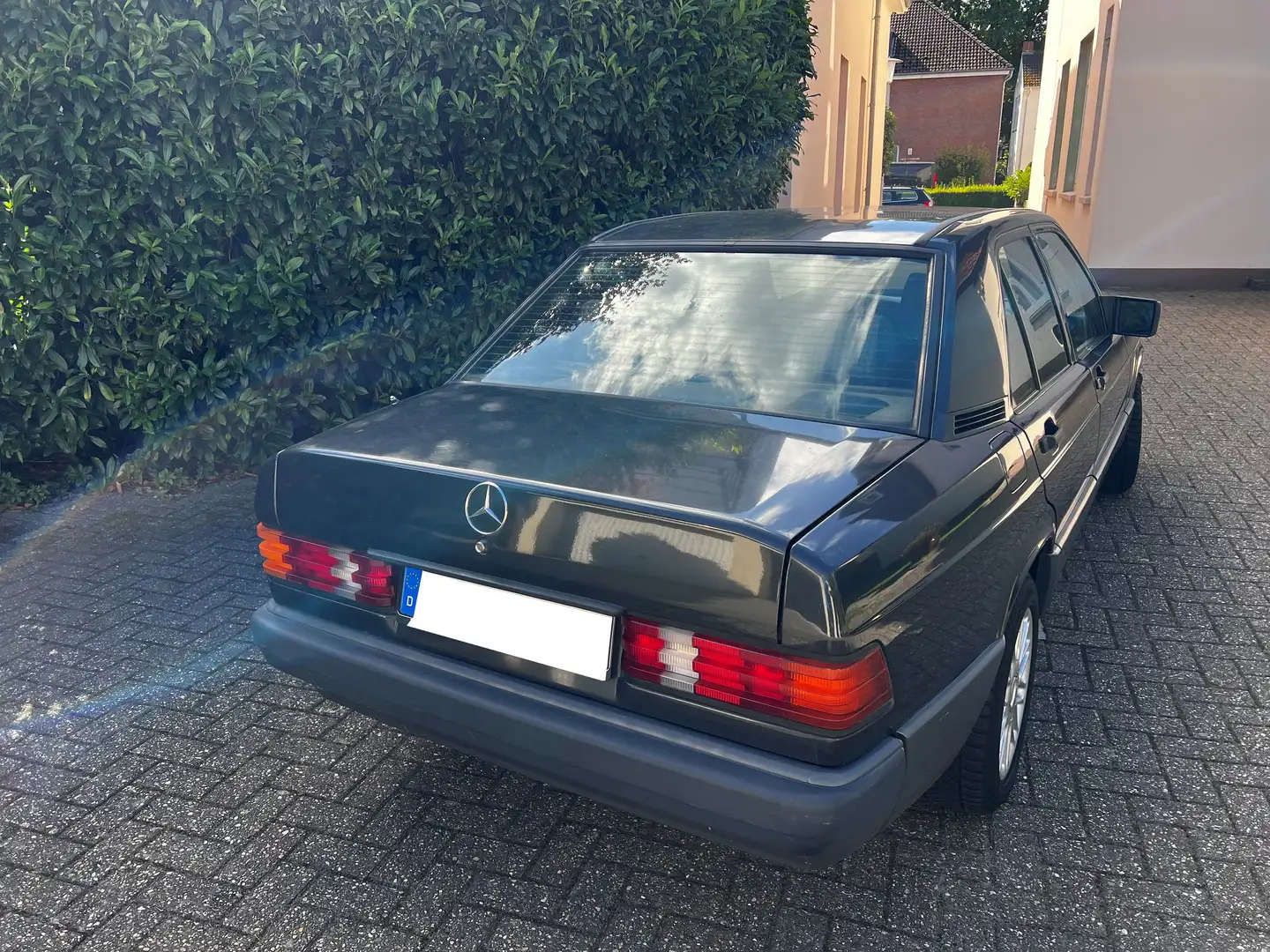 Mercedes-Benz 190 190 E 1.8 Schwarz - 2