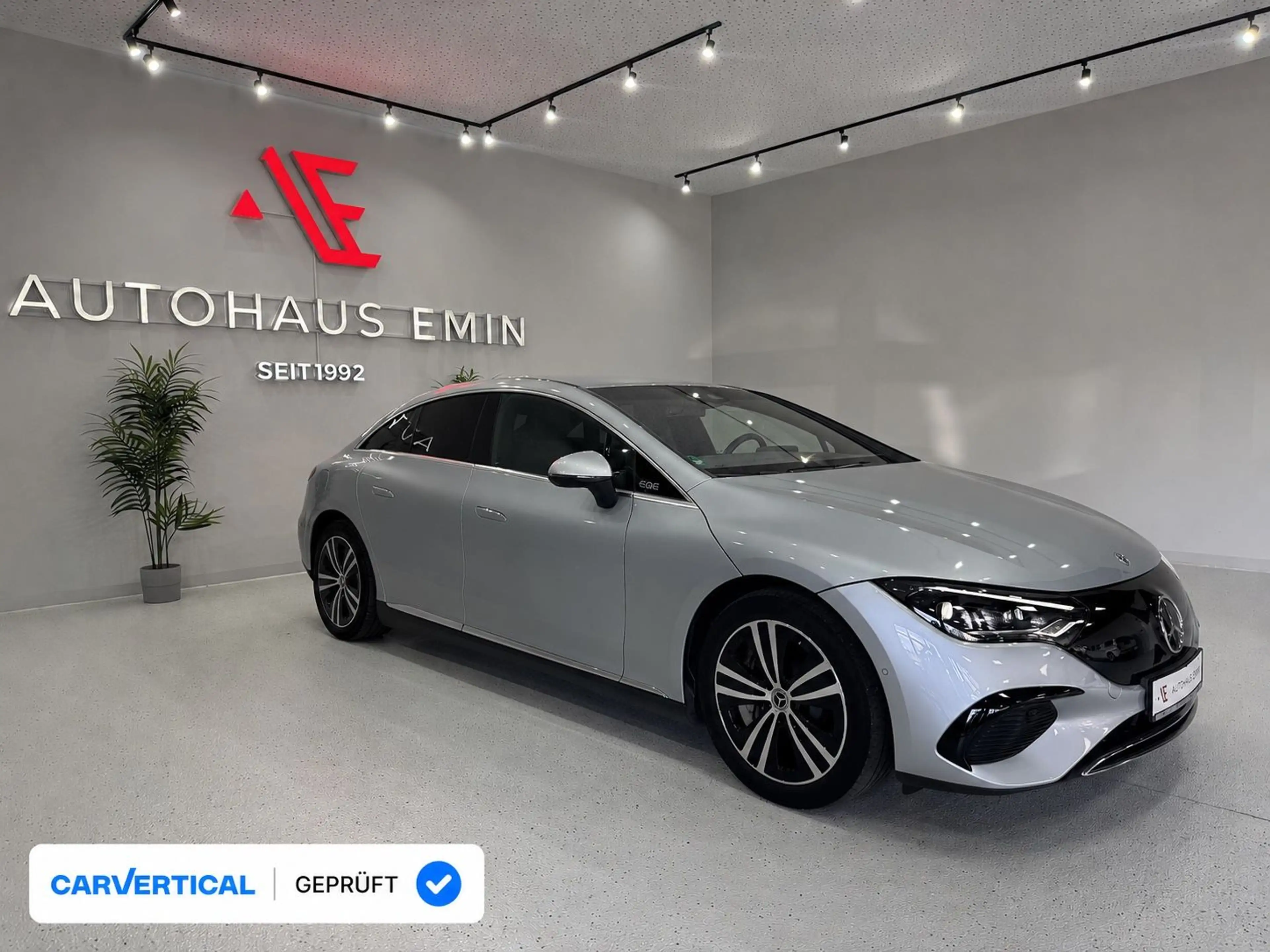 Mercedes-Benz EQE 350 1.HAND,BURMESTER,360°,HEAD-UP,LED!*