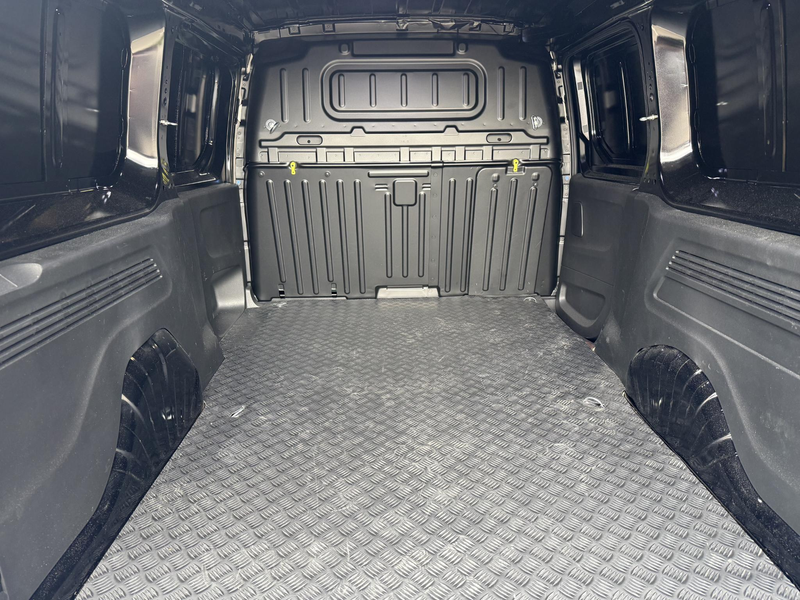 Peugeot Partner 1.5 BlueHDi 96kW L2 EAT8 GT-Line — photo 14