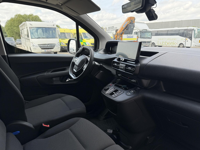 Peugeot Partner 1.5 BlueHDi 96kW L2 EAT8 GT-Line — photo 2