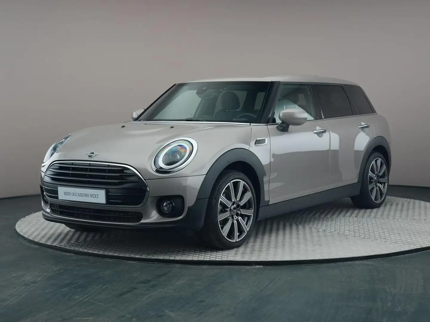 MINI Cooper Clubman 1.5 Classic Grijs - 1
