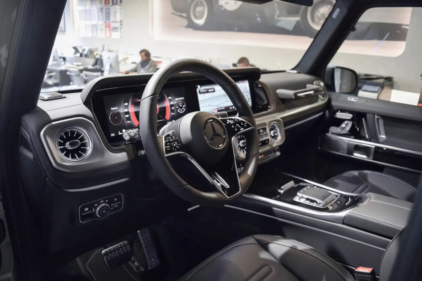 Mercedes-Benz G 450d Linea Exclusive Exterior 4Matic 9G-Tronic Černá - 2