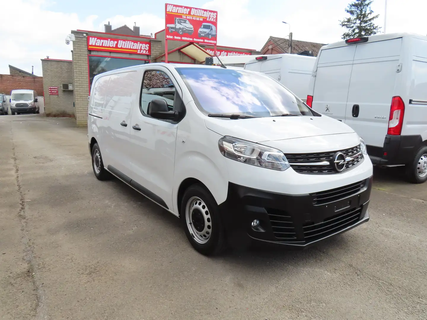 Opel Vivaro 16750€ HTVA Blanc - 2