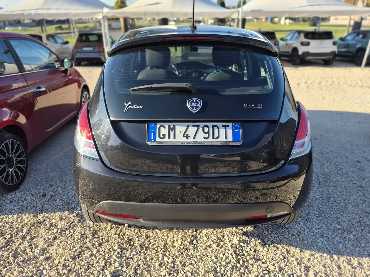 Lancia Ypsilon 2022