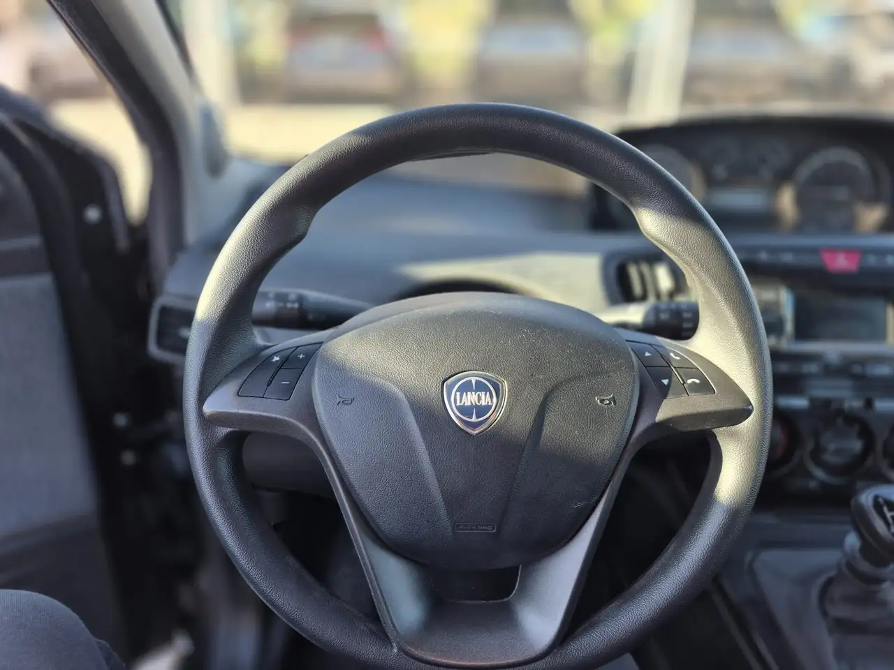 Lancia Ypsilon 2022 — фото 6