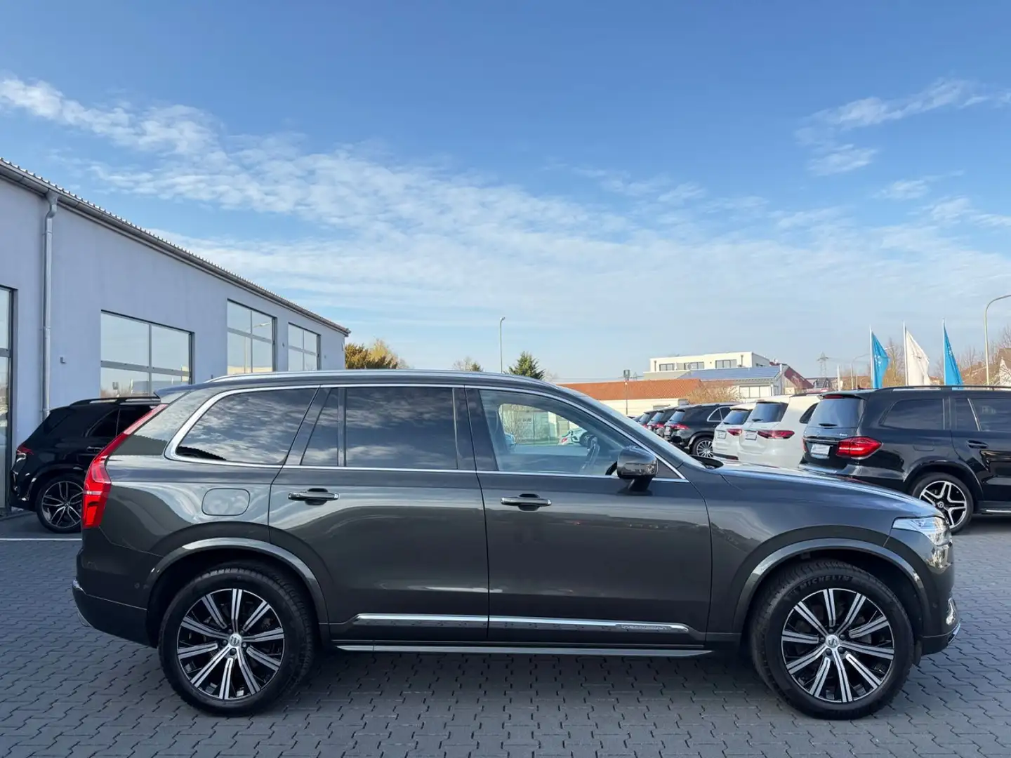 Volvo XC90 *Inscription AWD+*INDIVIDUAL*KAMERA*7xSITZER Grigio - 1