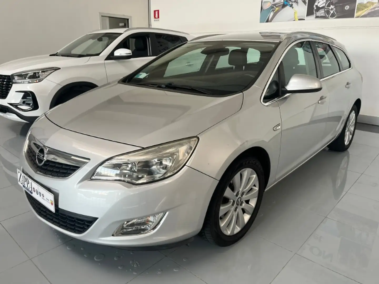 Opel Astra Sports Tourer 1.7 CDTI Cosmo Szary - 1