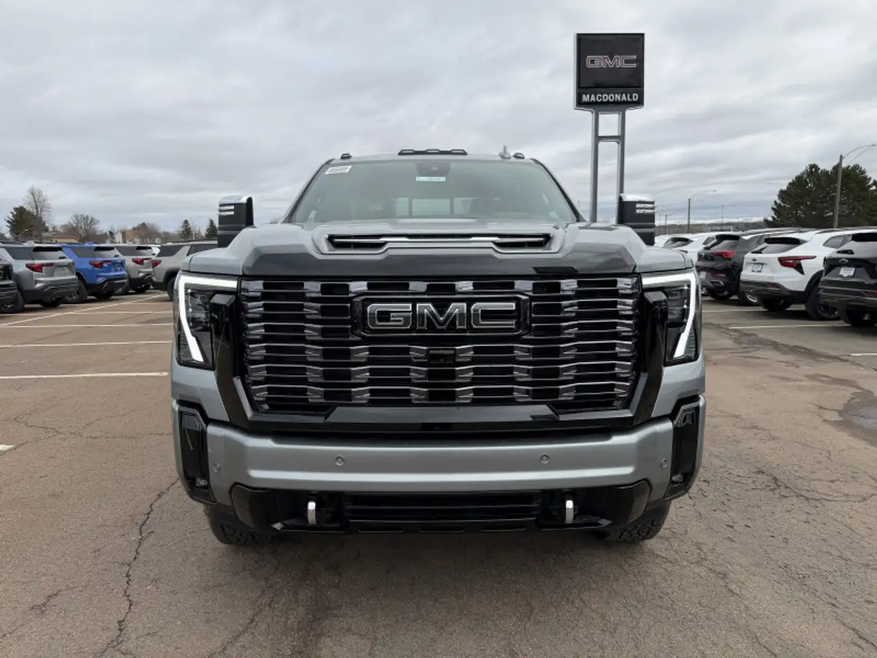GMC Sierra 2500HD снимка GMC Sierra 2500HD