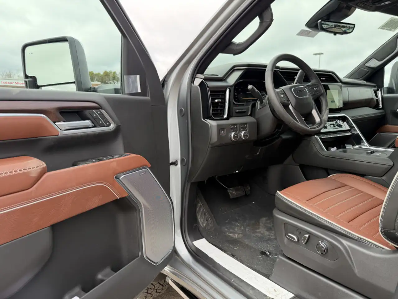 GMC Sierra 2500HD снимка GMC Sierra 2500HD