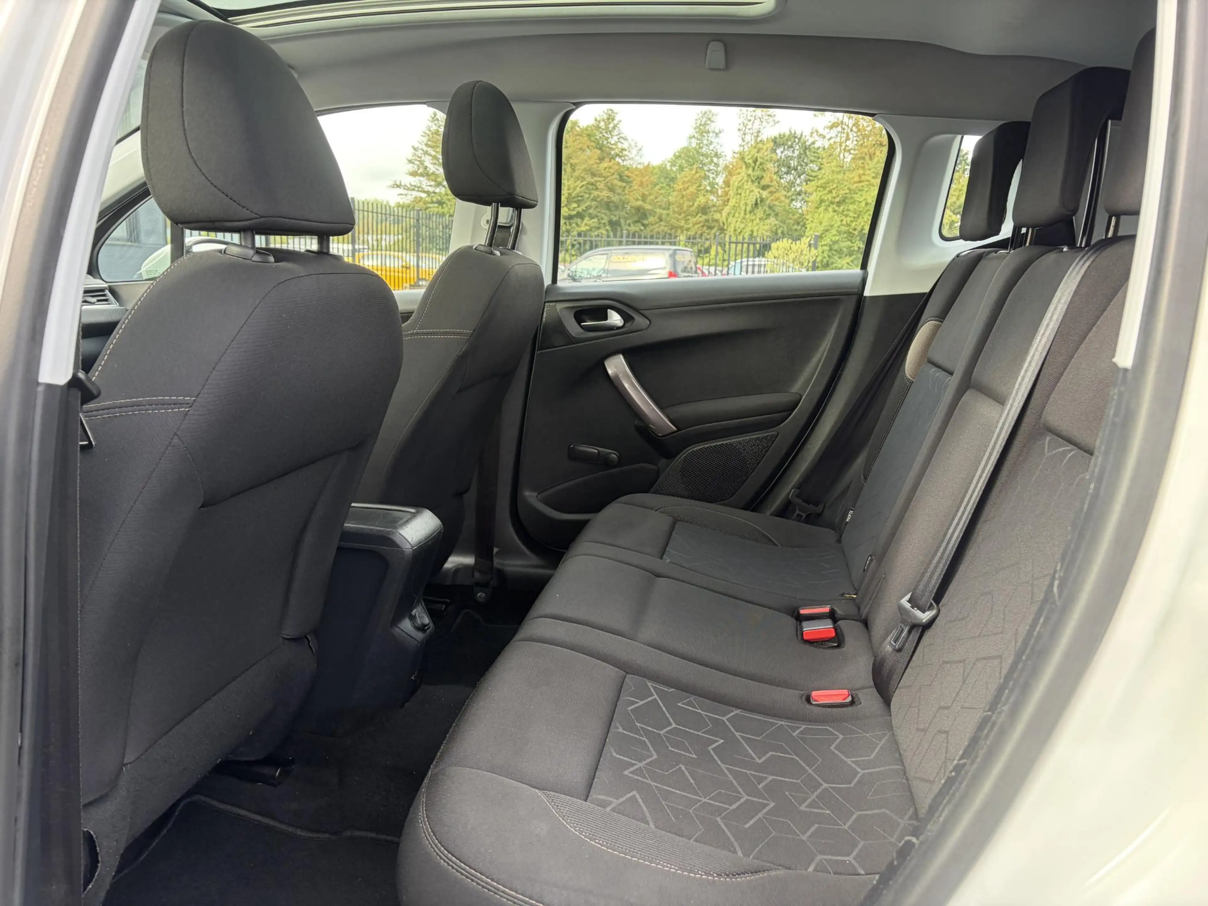 Peugeot 2008 1.2 PureTech Active ✓Net beurt gehad✓Pano✓Carplay✓ — photo 11
