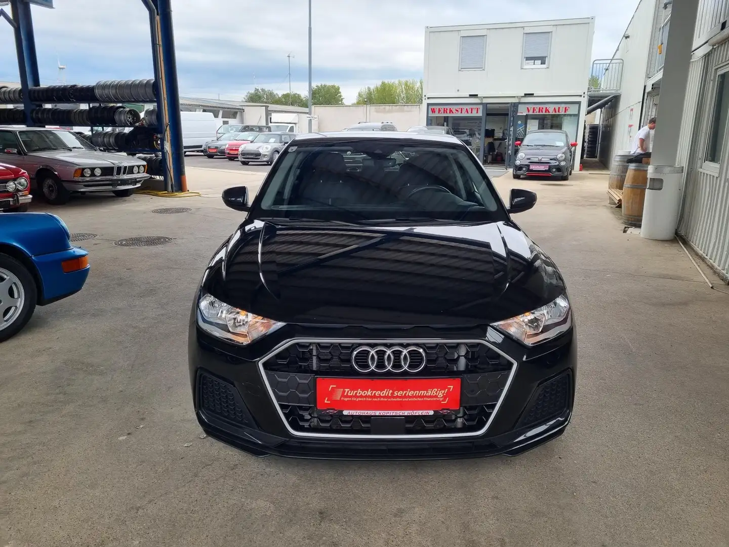 Audi A1 30 TFSI Advanced Automatik - Topzustand! Zwart - 2