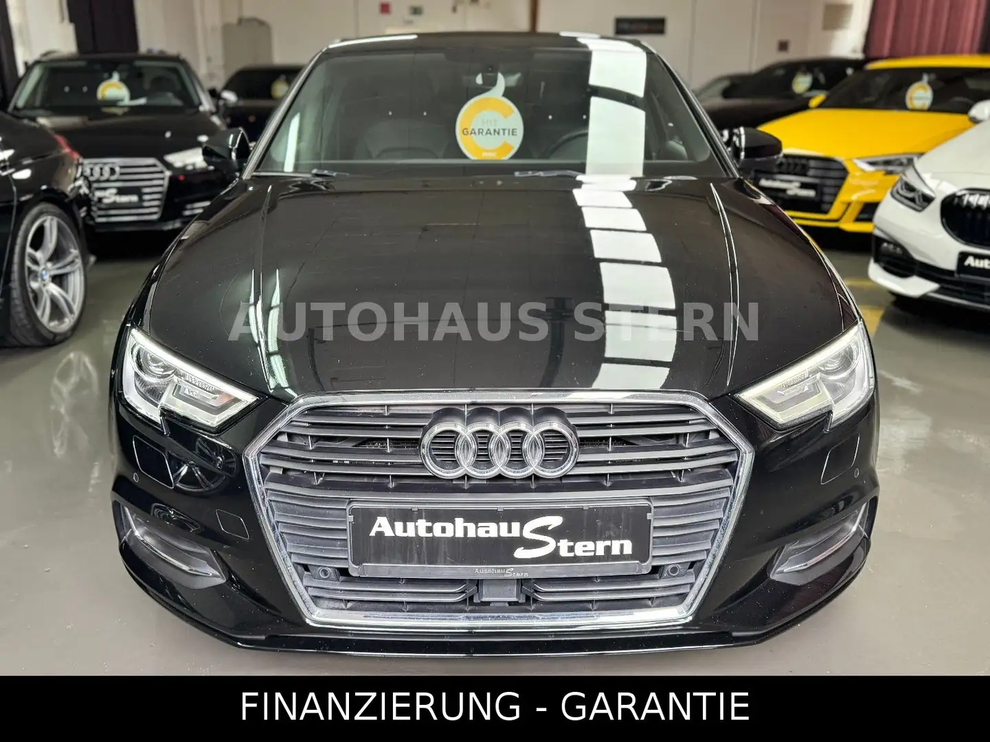 Audi A3 Limousine 35 TDI design 8xReifen S-Tronic Schwarz - 2