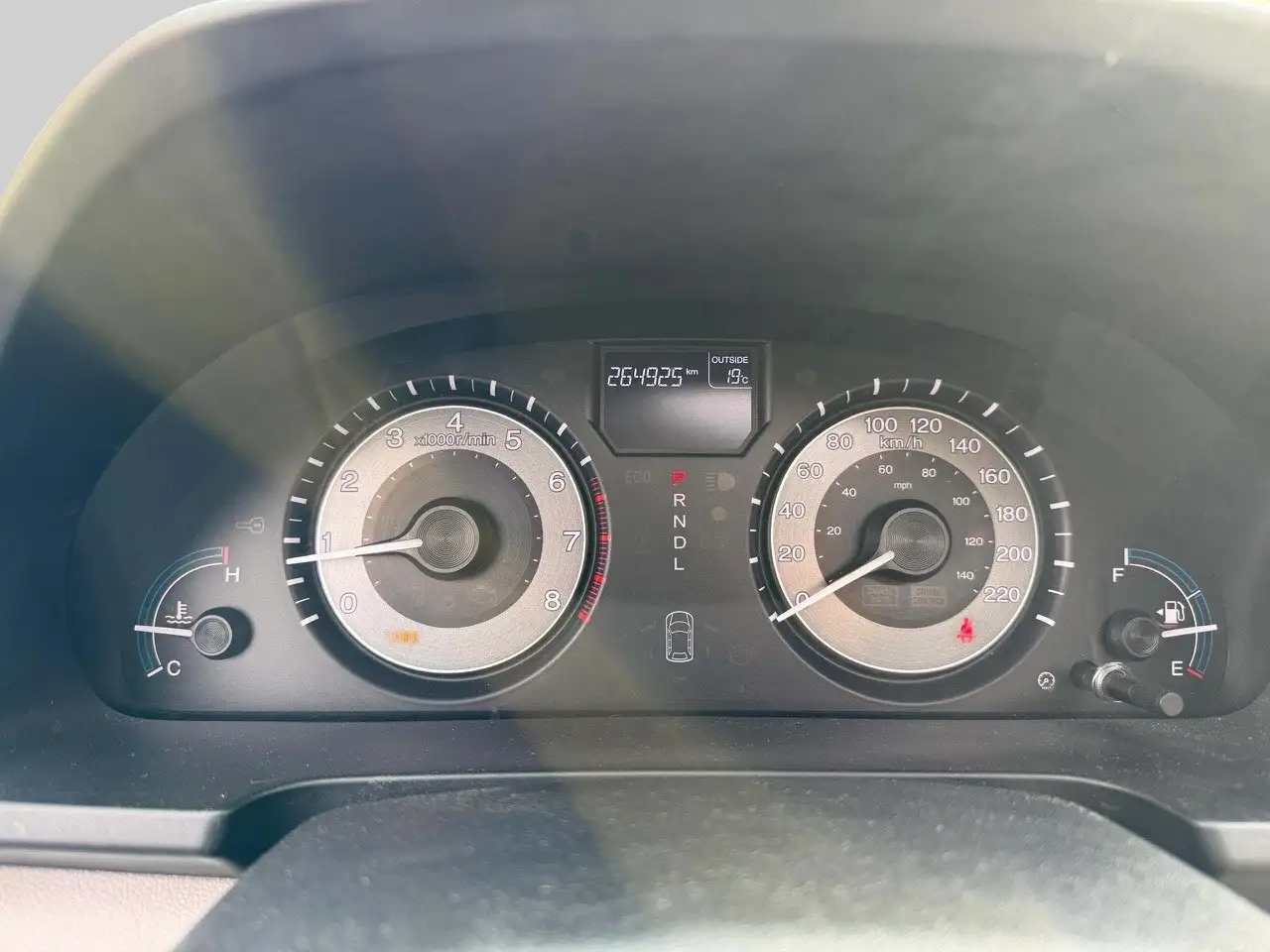 Honda Odyssey снимка Honda Odyssey