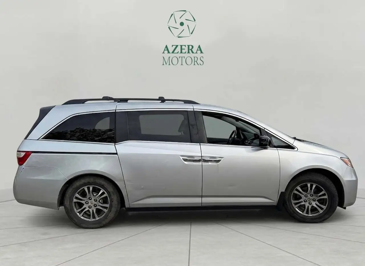 Honda Odyssey снимка Honda Odyssey
