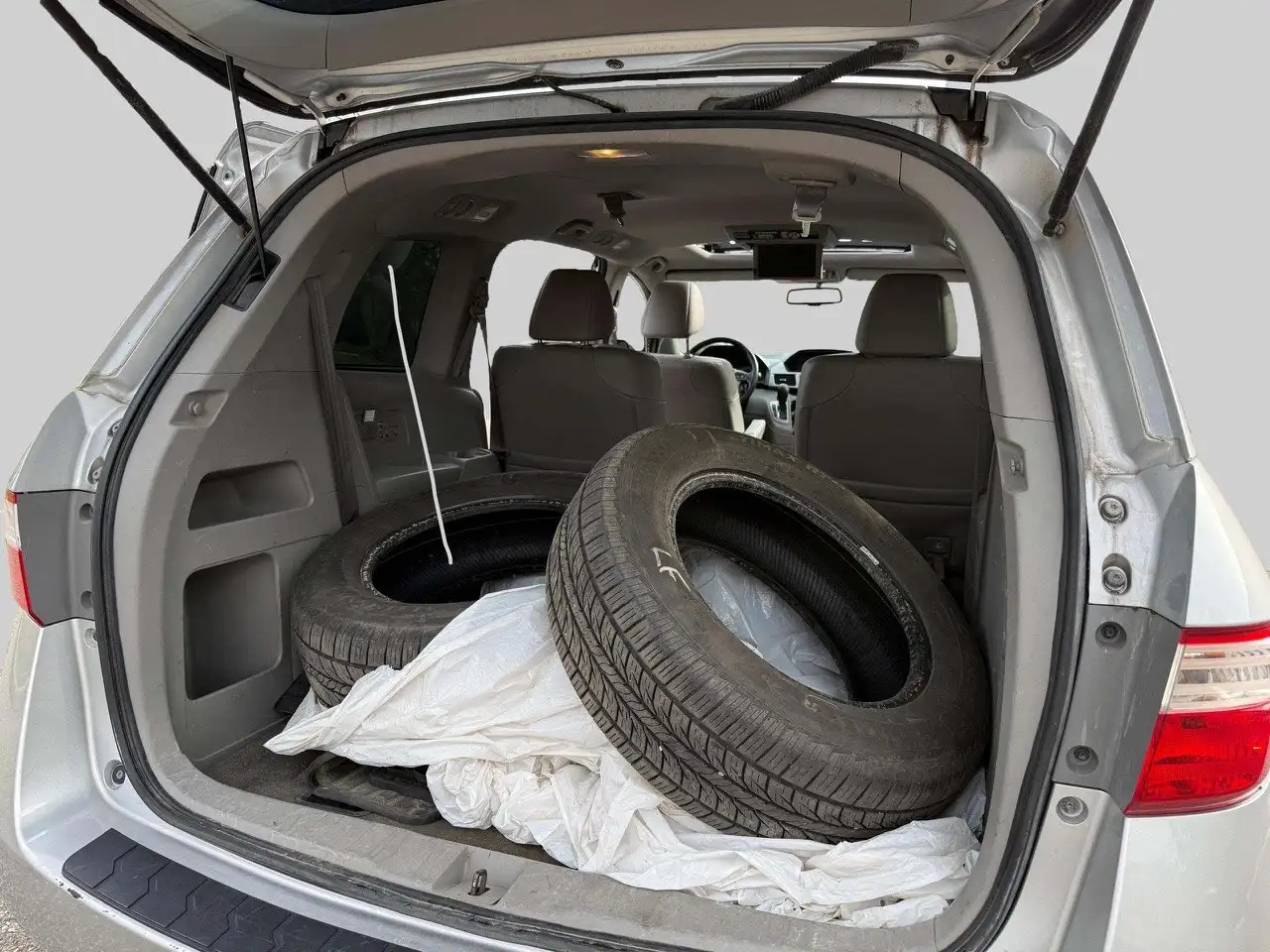 Honda Odyssey снимка Honda Odyssey
