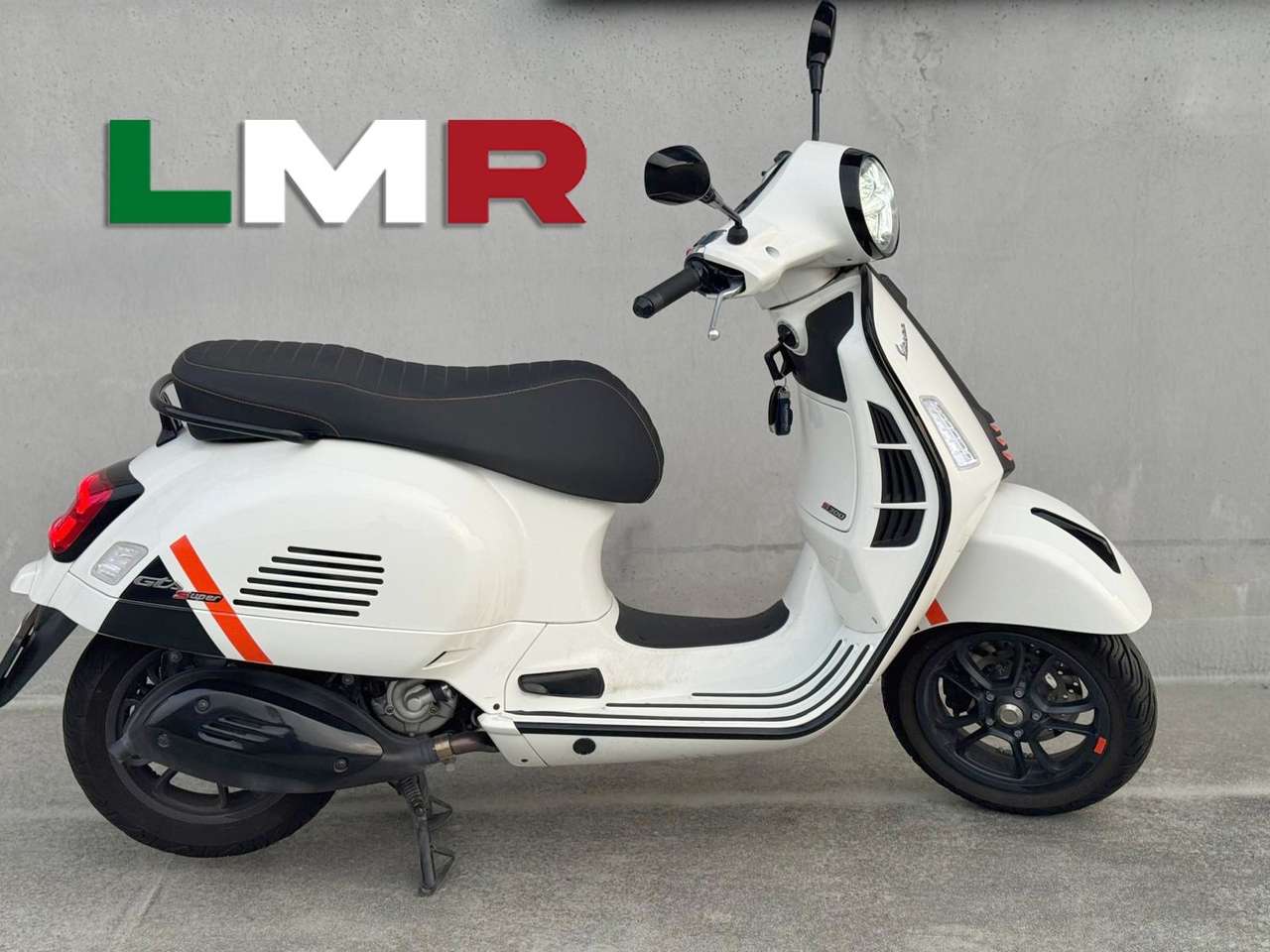Vespa GTS Super Sport 300