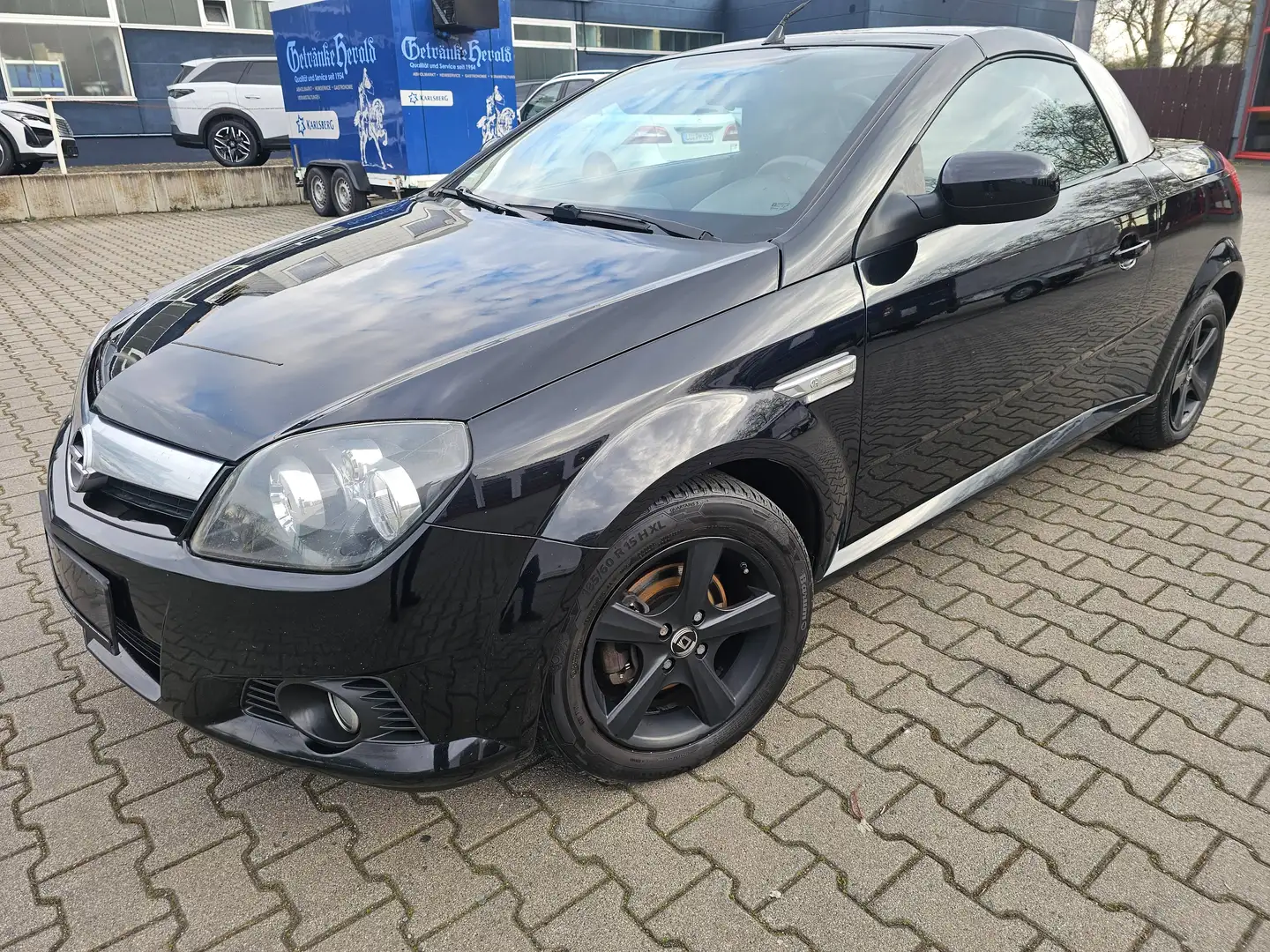 Opel Tigra Twin Top1.8 Sport,Cabrio,Klima,Leder,Tüv02/2 Schwarz - 2