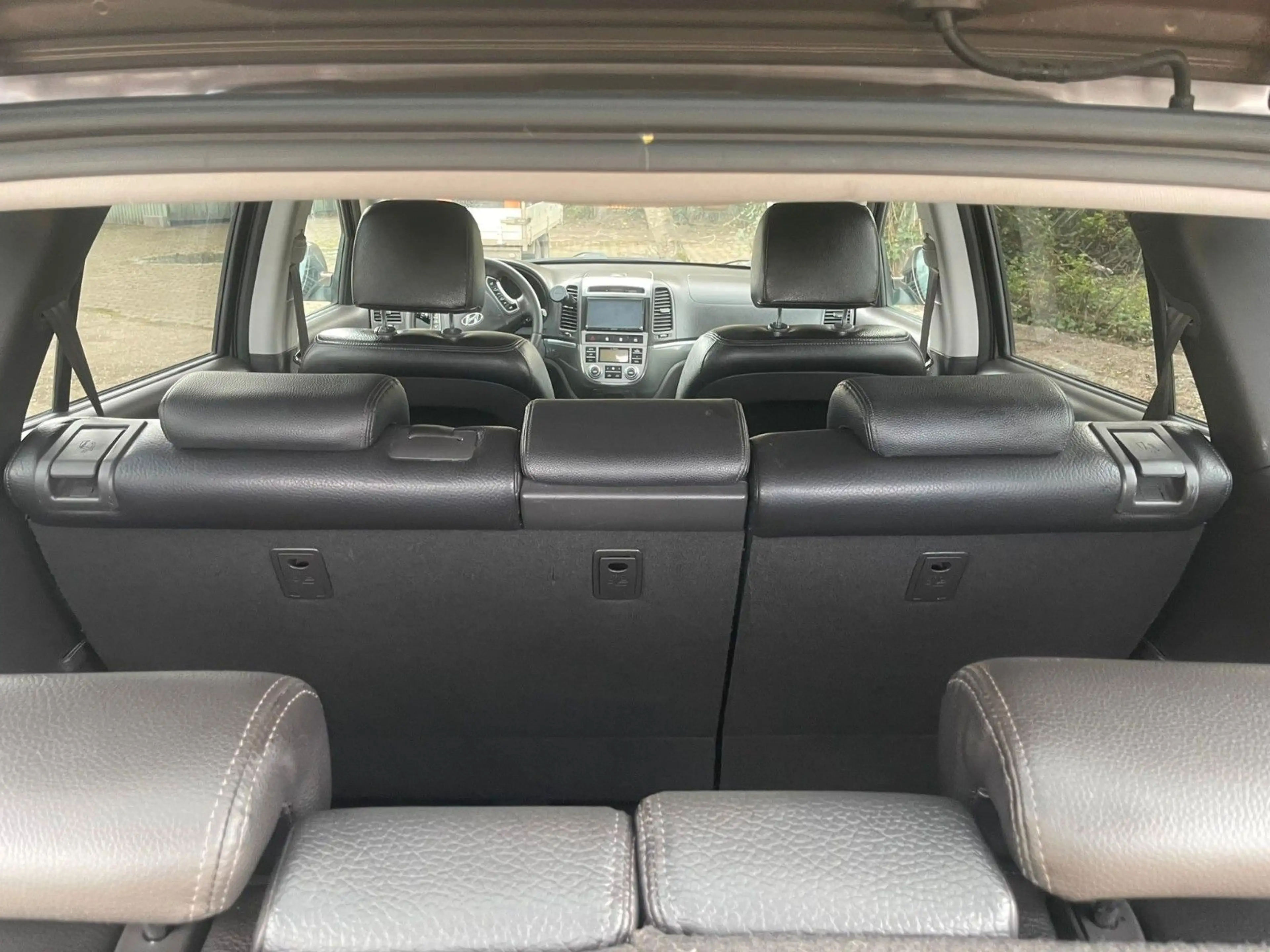 Hyundai SANTA FE 2.2 CRDi*7-SITZER*KAM*STANDHEIZUNG*AHK* — photo 15