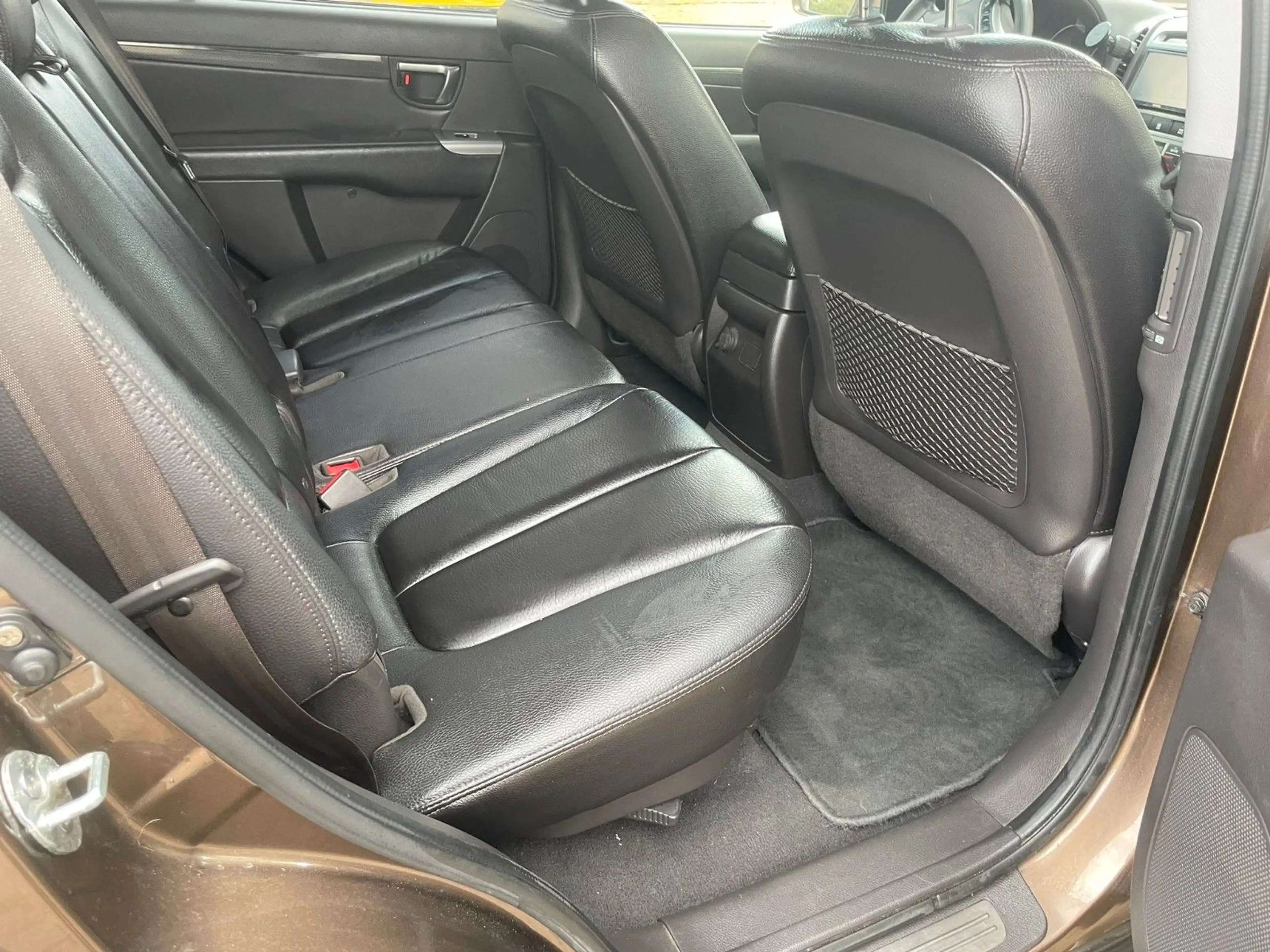Hyundai SANTA FE 2.2 CRDi*7-SITZER*KAM*STANDHEIZUNG*AHK* — photo 12