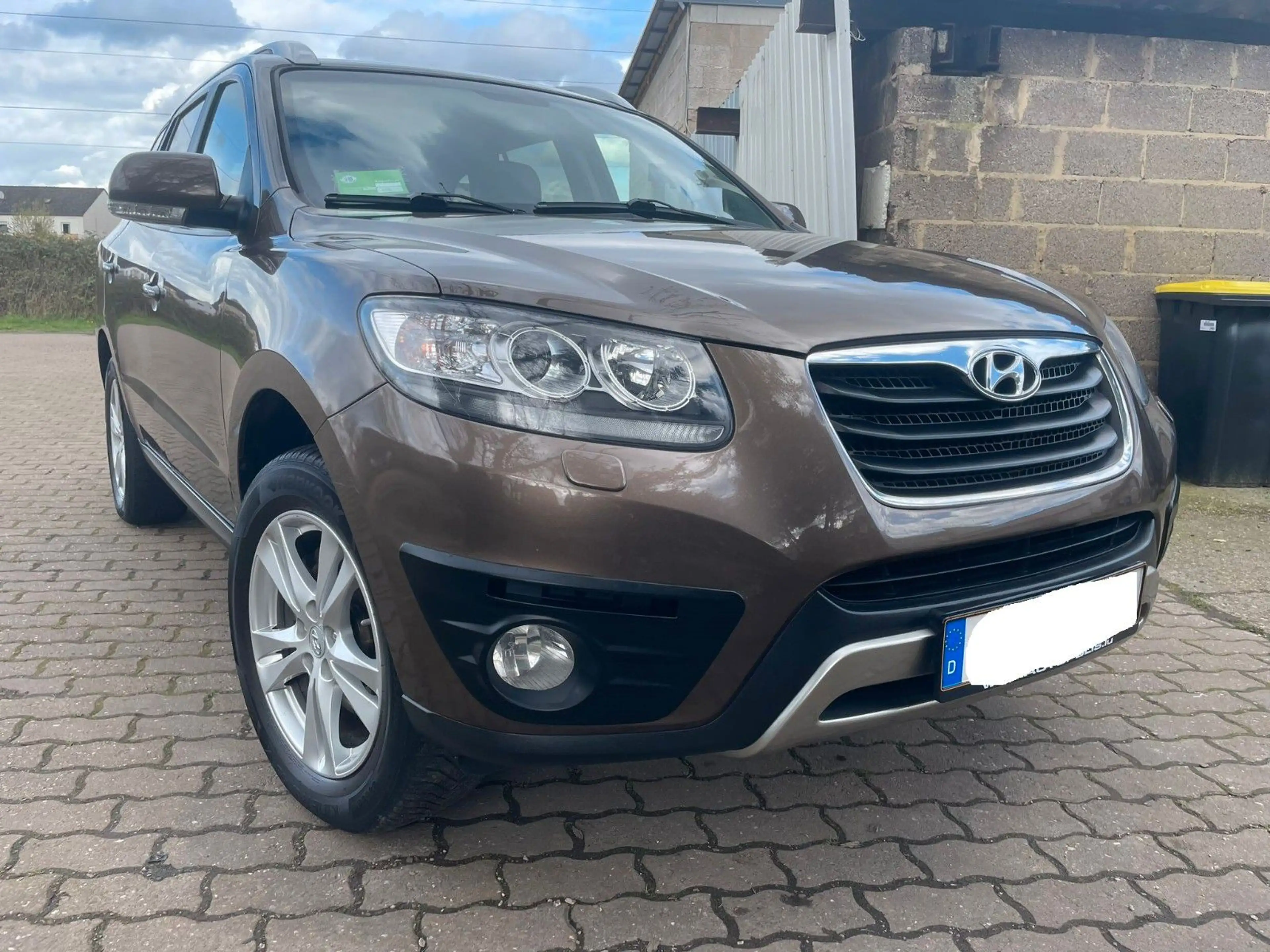 Hyundai SANTA FE 2.2 CRDi*7-SITZER*KAM*STANDHEIZUNG*AHK* — photo 2
