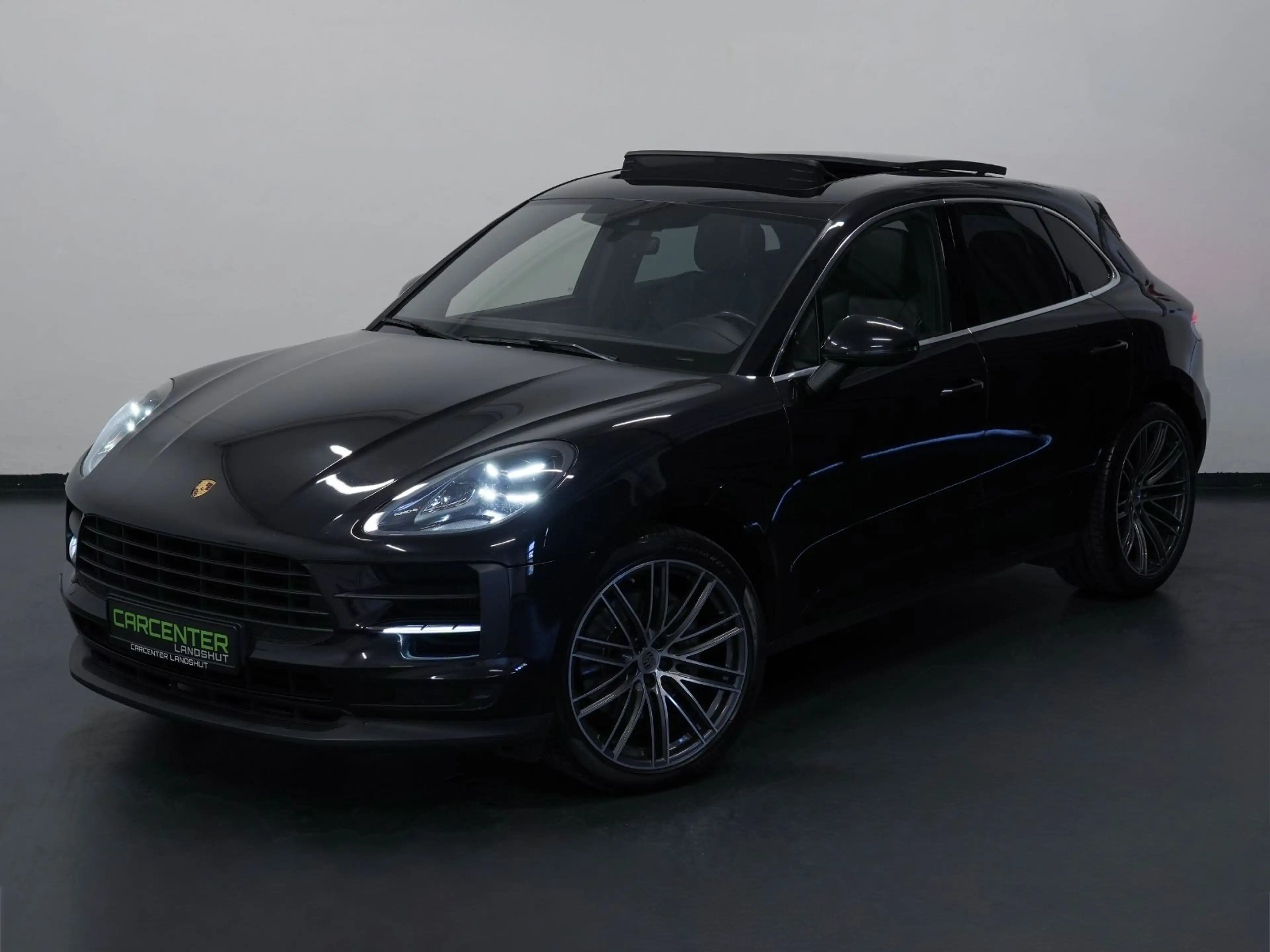 Porsche Macan S EXCLUSIVE APPROVED/PDLS+/PANO/BOSE/14-W — photo 3