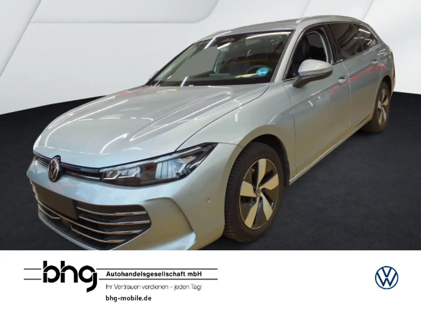 Volkswagen Passat Business 1,5 eTSI OPF  DSG Silber - 1