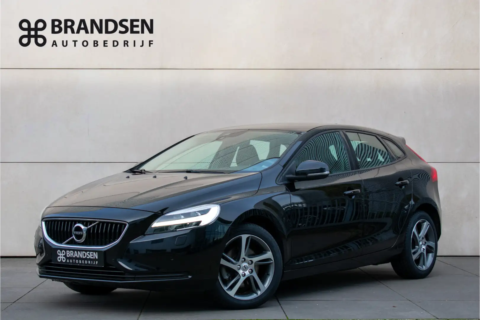 Volvo V40 2.0 T3 Momentum LED-Navi-Stoel verw.-17"- Noir - 1