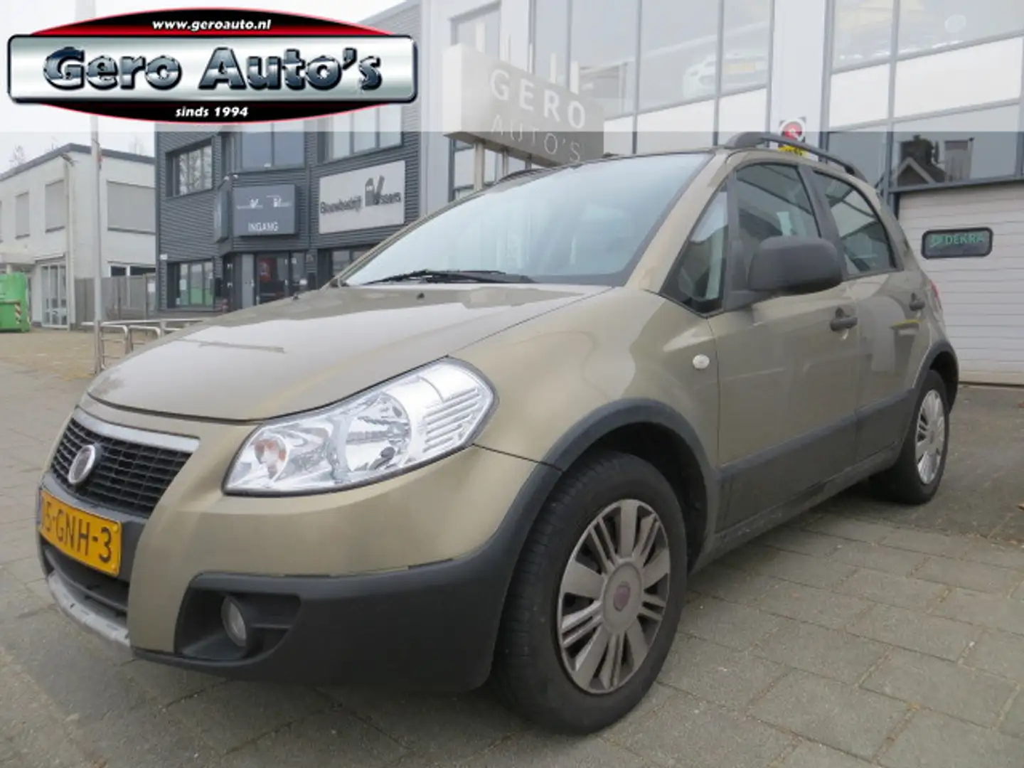 Fiat Sedici 1.6-16V Dynamic lichte rijdbare schade Beige - 1