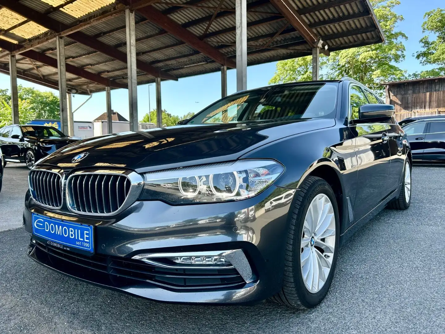 BMW 520 d xDrive Touring*PANO*SITZKLIMAT*TOP-ZUSTAND* Gris - 1