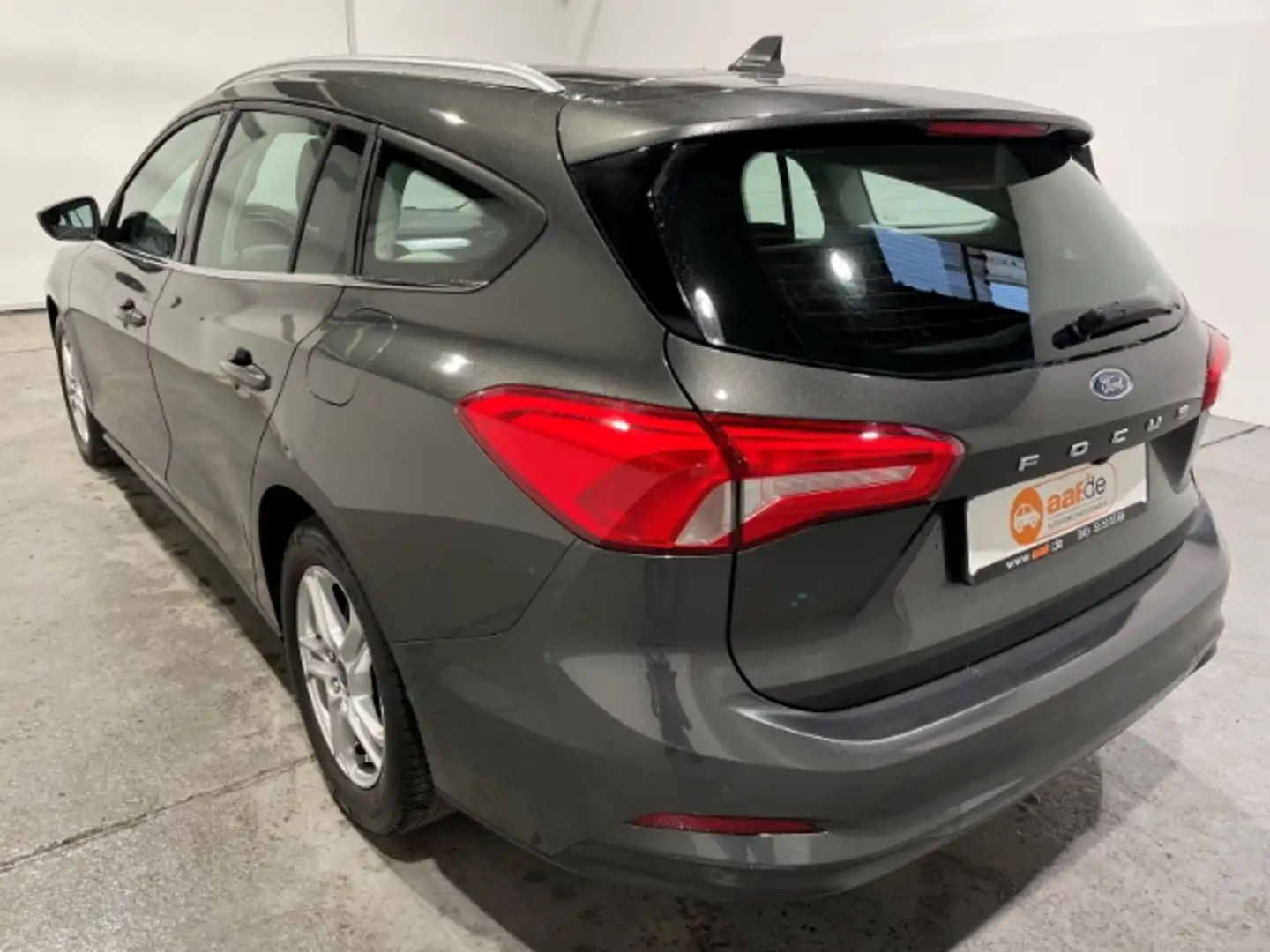 Ford Focus Turnier 1.0 EcoBoost Cool&Connect EU6d Navi LED Grau - 2