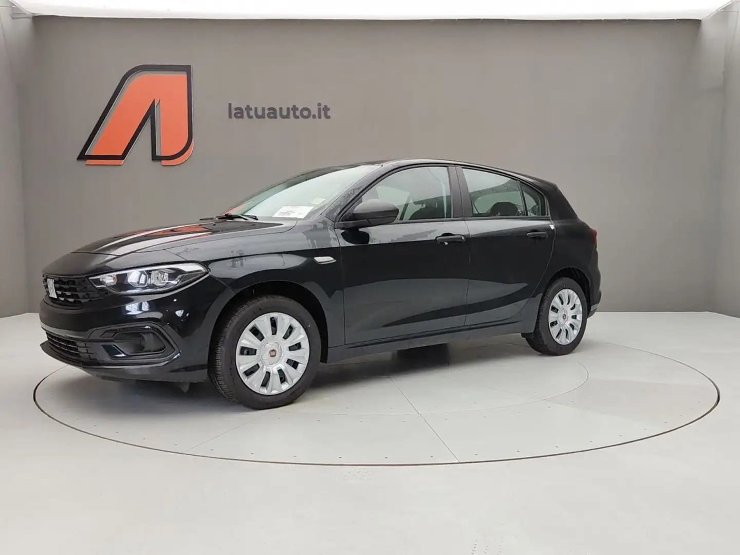 Fiat Tipo TIPO 1.5 HYBRID 130CV MHEV DCT Чорний - 2