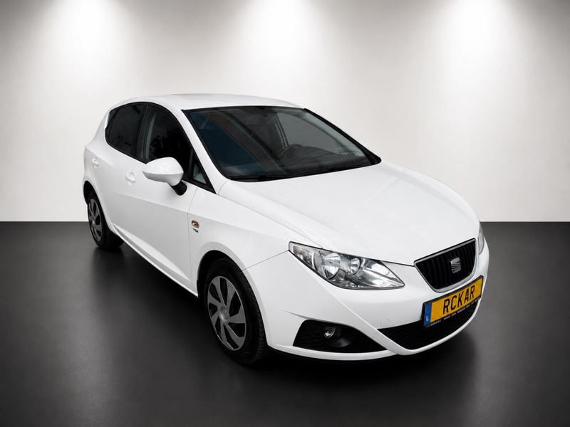 SEAT Ibiza 1.6 Tdi 105 Style — photo 2