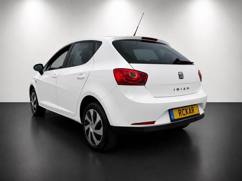 SEAT Ibiza 1.6 Tdi 105 Style — photo 4