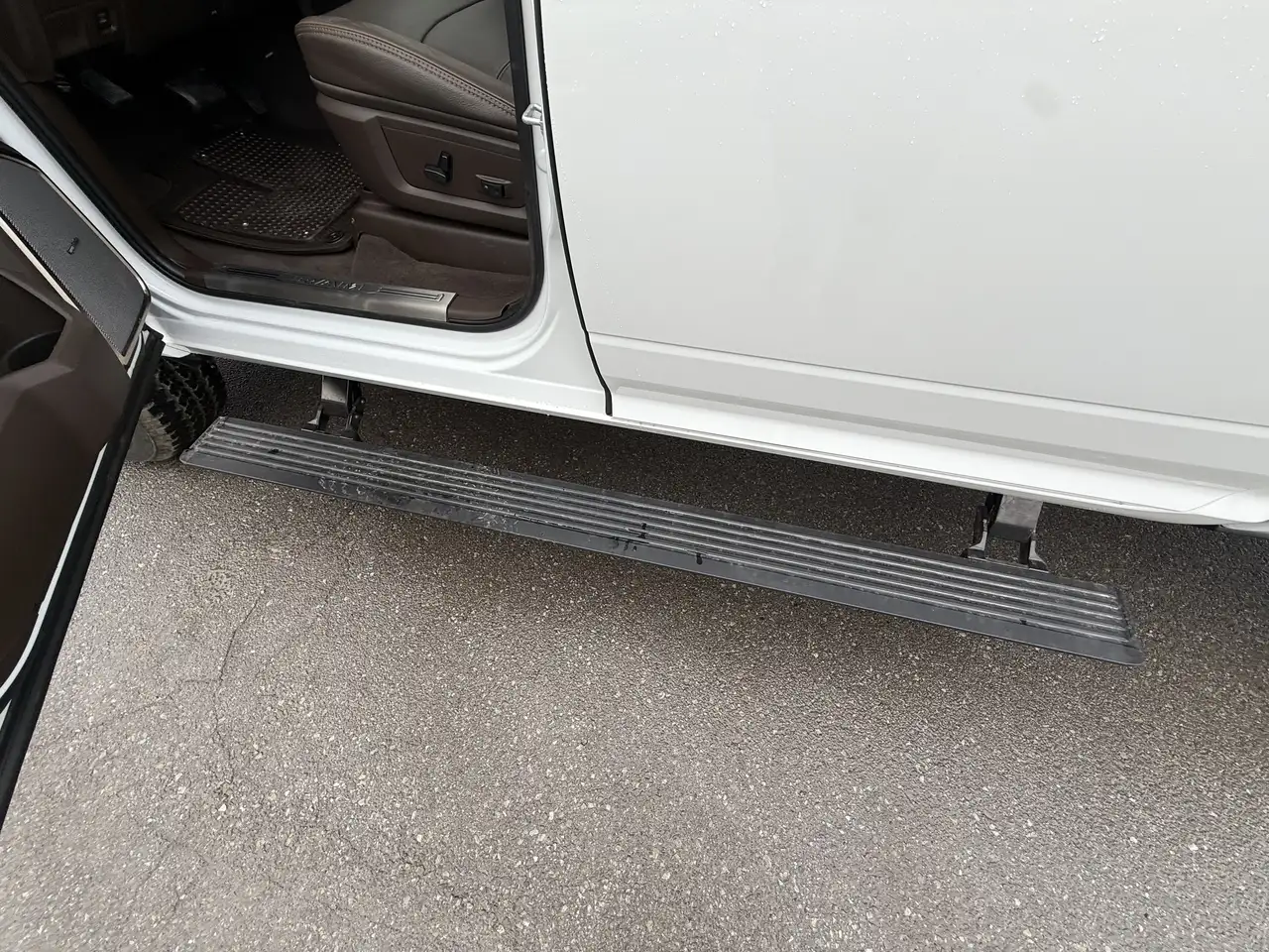 RAM 3500 снимка RAM 3500
