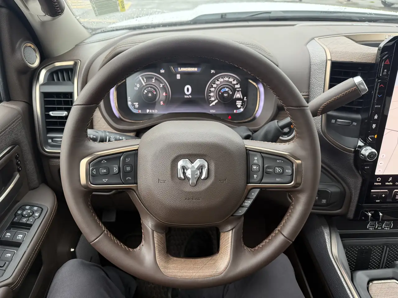 RAM 3500 снимка RAM 3500