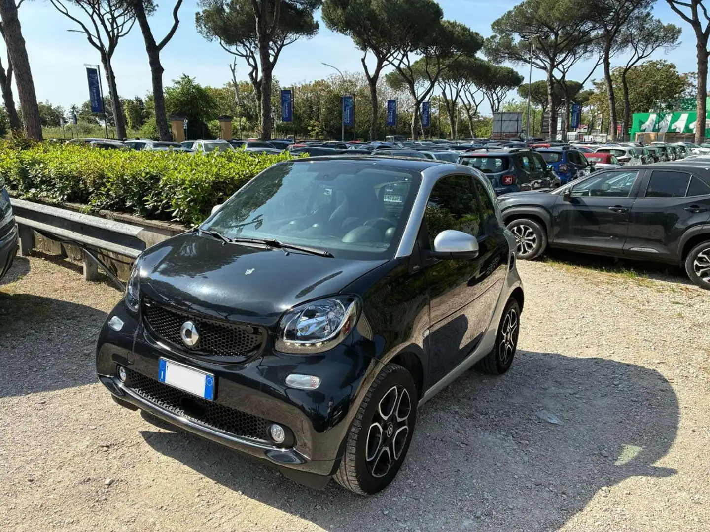 smart forTwo 1.0 PASSION TWINAMIC 70cv TETTO PANORAMICO Nero - 1
