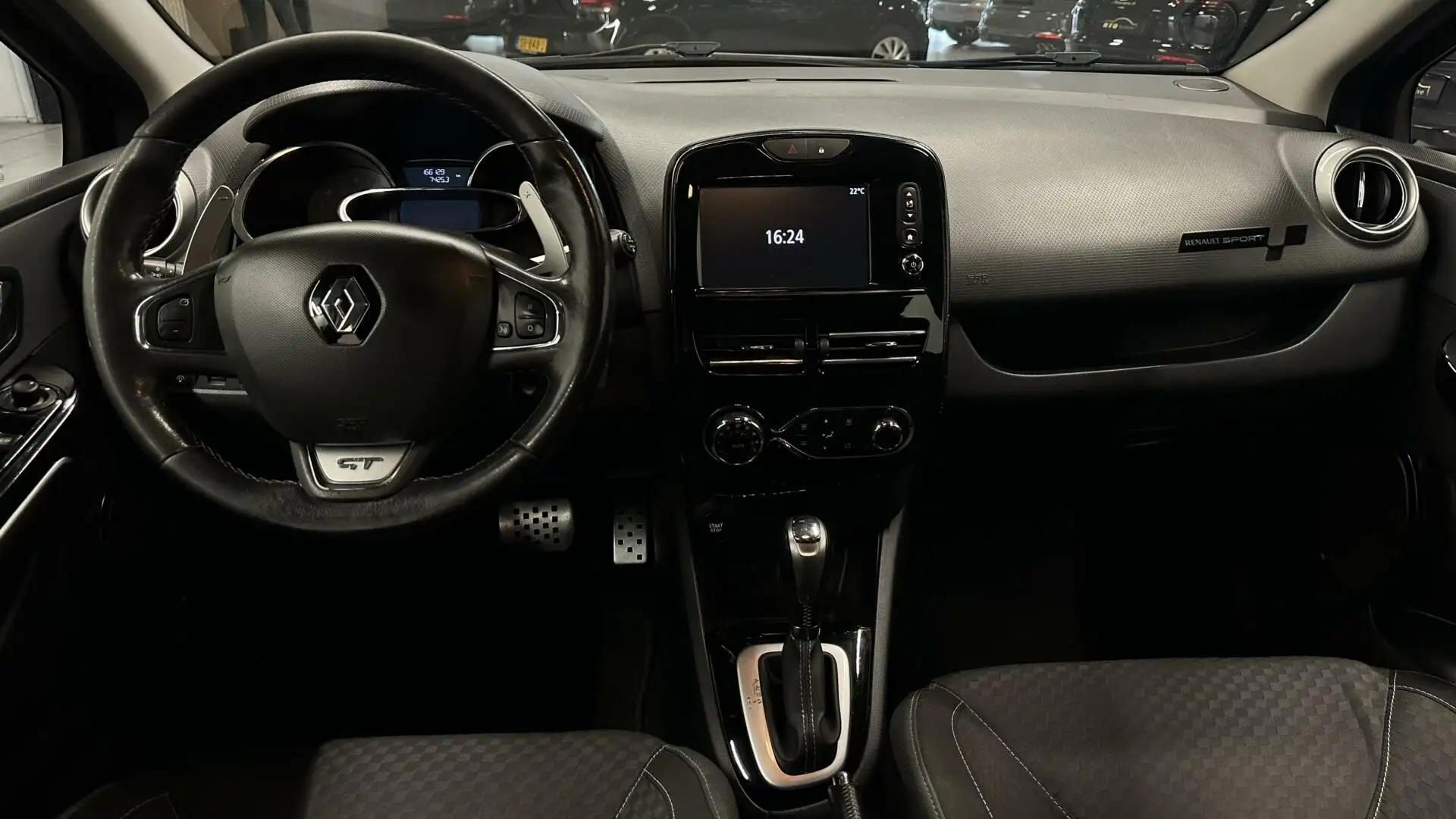 Renault Clio 1.2 GT NAVIGATIE-AUTOMAAT-CRUISE Schwarz - 2