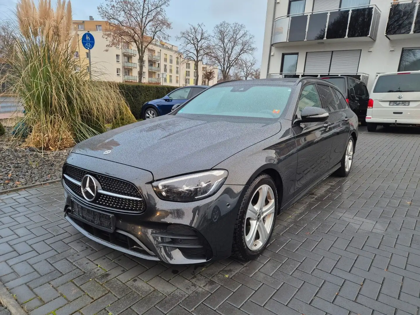 Mercedes-Benz E 200 T AMG Mild Hybrid LED Gris - 2
