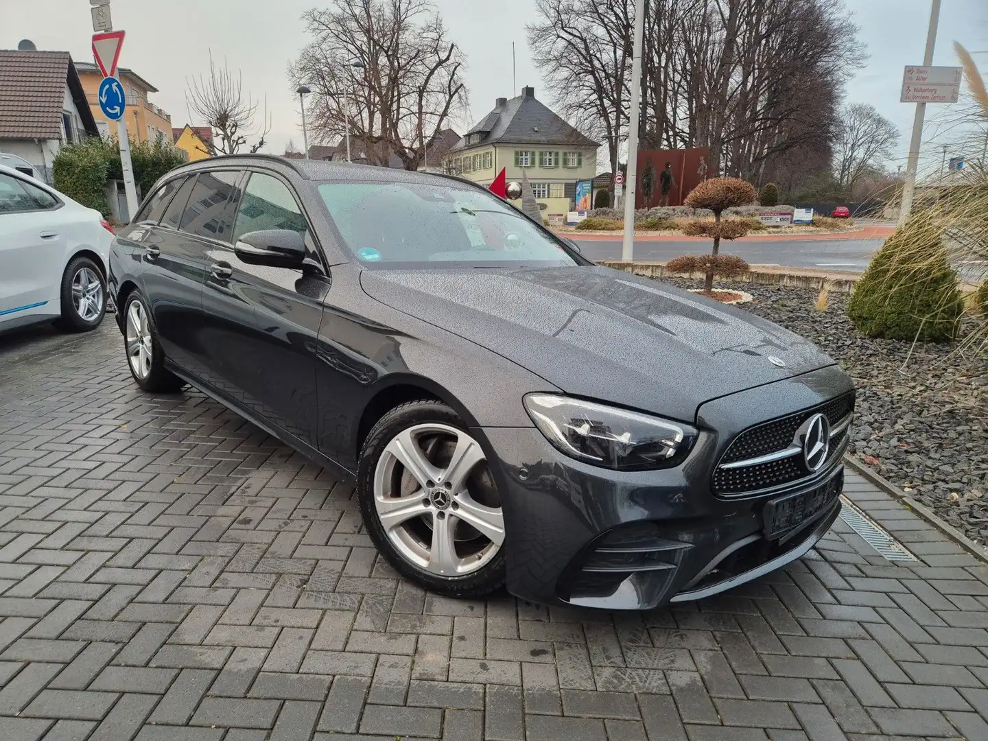 Mercedes-Benz E 200 T AMG Mild Hybrid LED Gris - 1