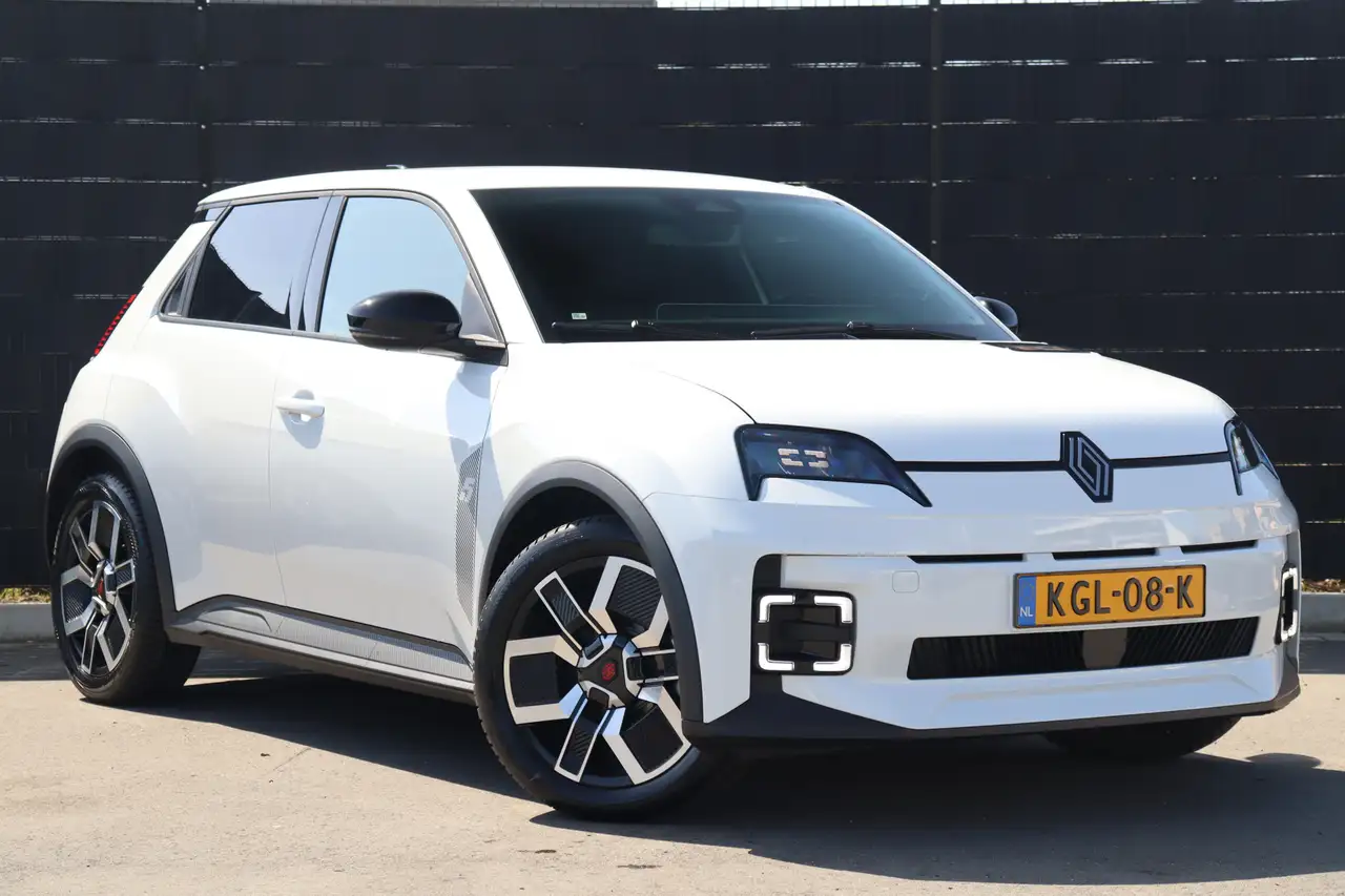 Renault R 5 comfort range techno 52 kWh EV | Demo | 5 jaar gar 3