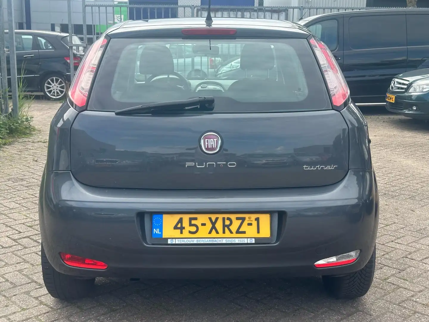 Fiat Punto Evo 0.9 TwinAir Easy Grijs - 2