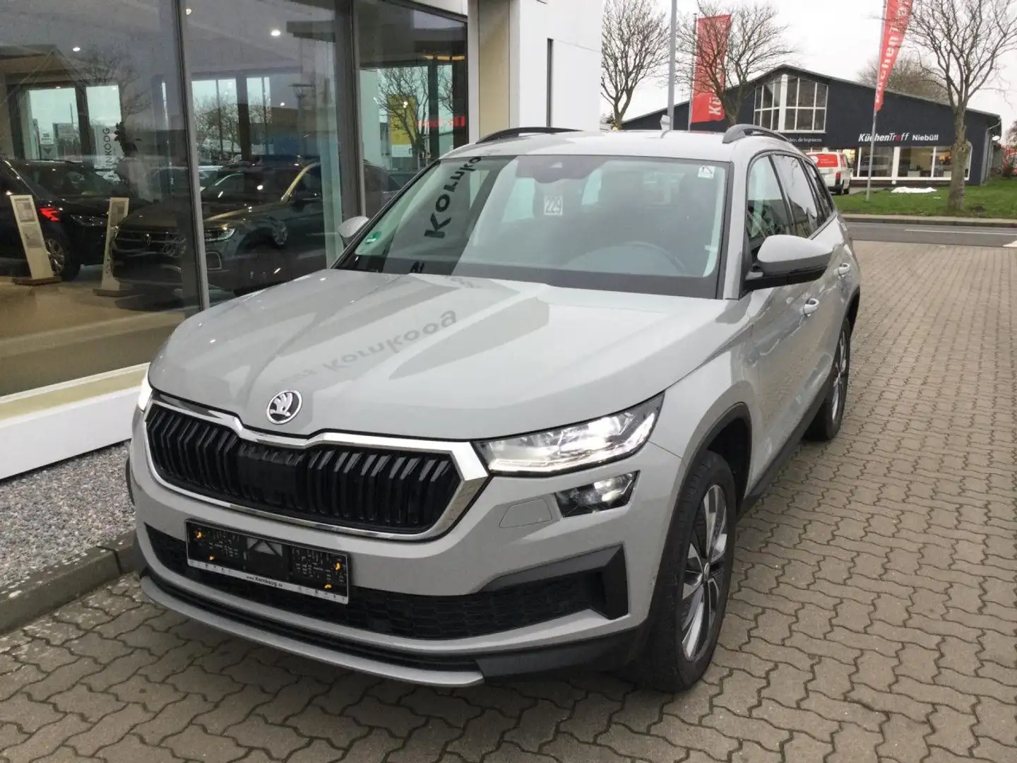 Skoda Kodiaq 2.0 TDI DSG 4x4 Ambition LED ACC NAVI APP A Grau - 2